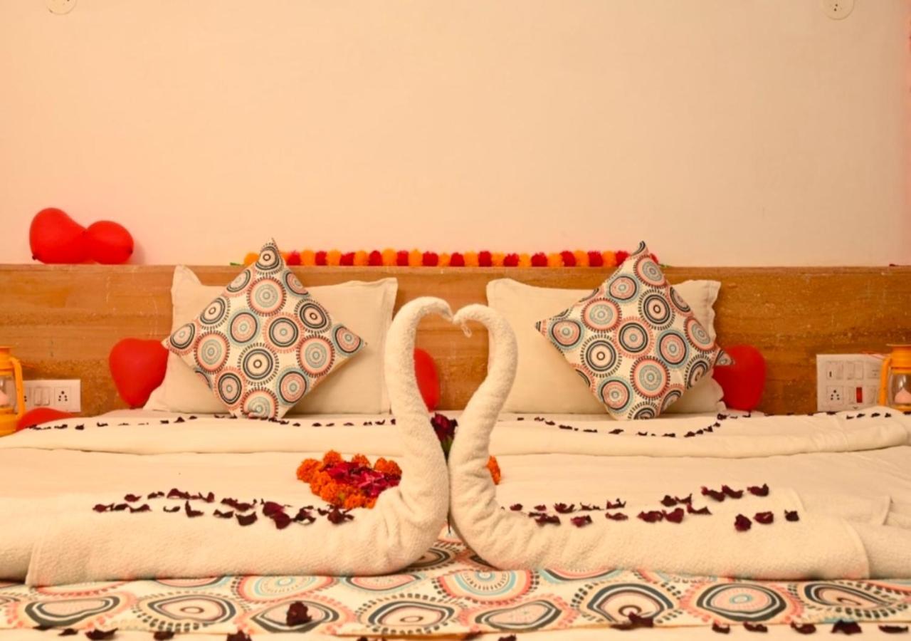 The Saffron Desert Camp Jaisalmer Luaran gambar