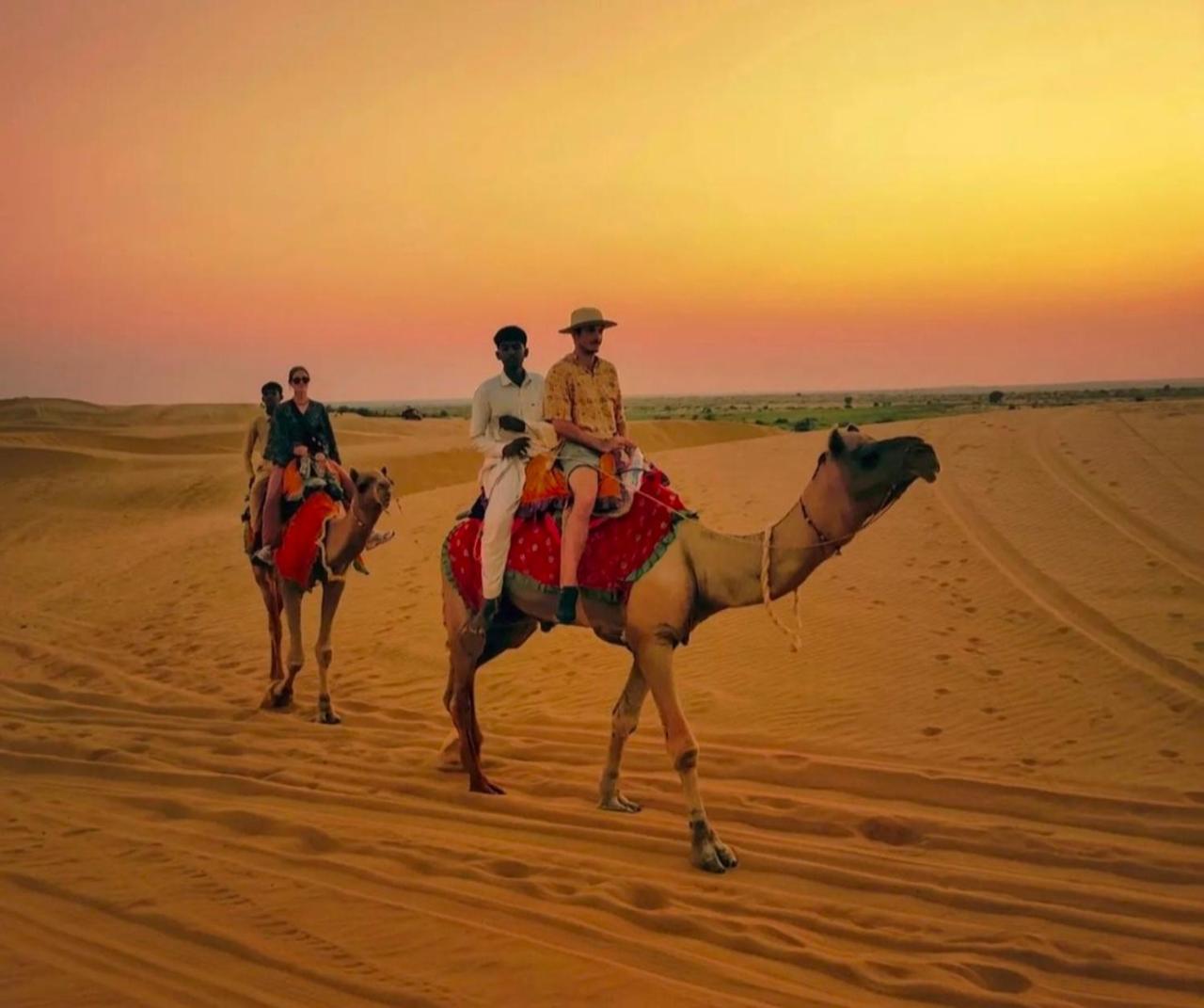 The Saffron Desert Camp Jaisalmer Luaran gambar