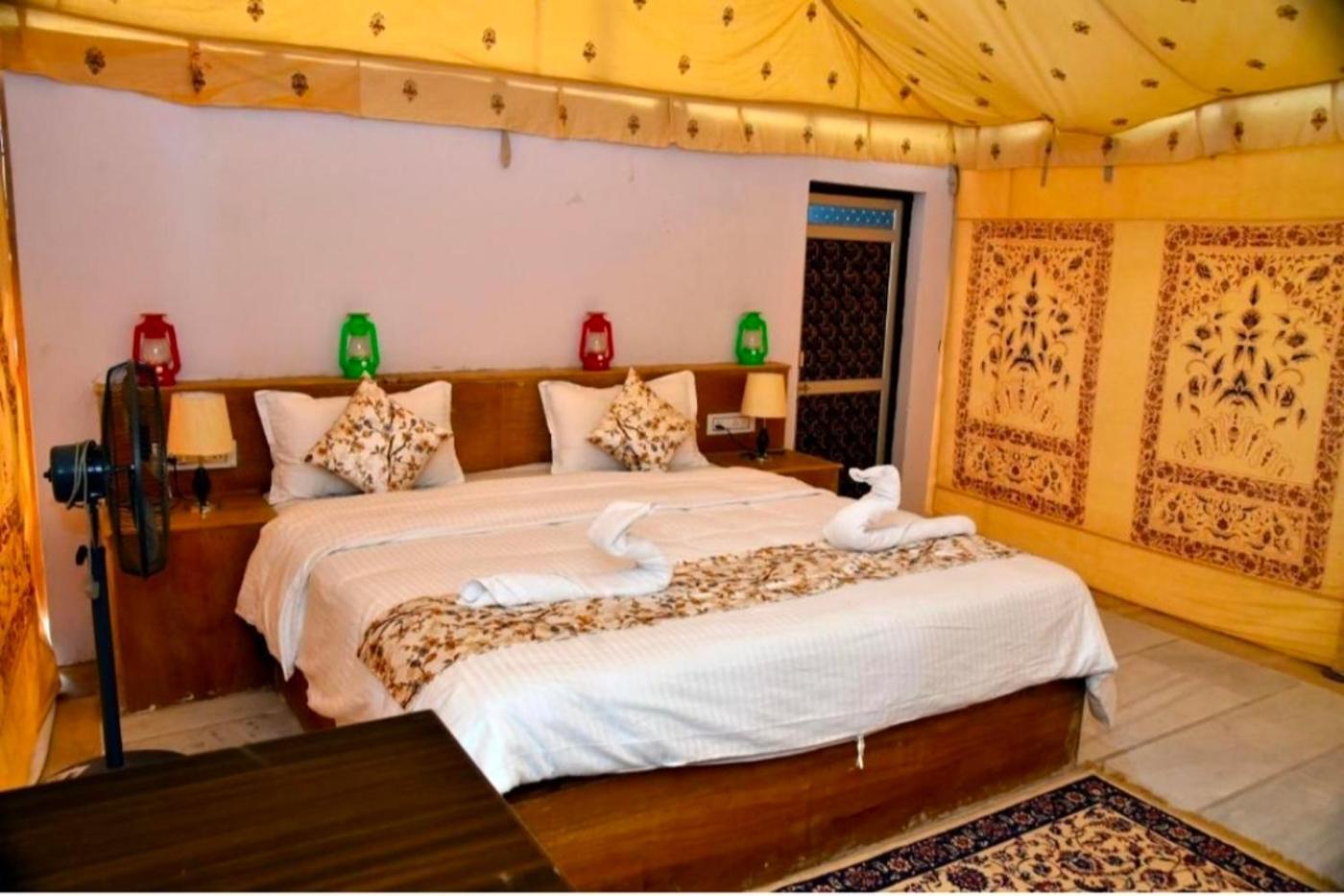 The Saffron Desert Camp Jaisalmer Luaran gambar