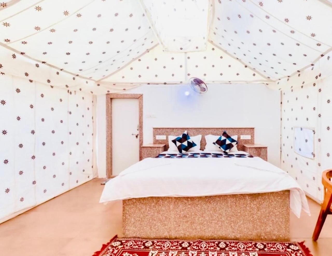 The Saffron Desert Camp Jaisalmer Luaran gambar